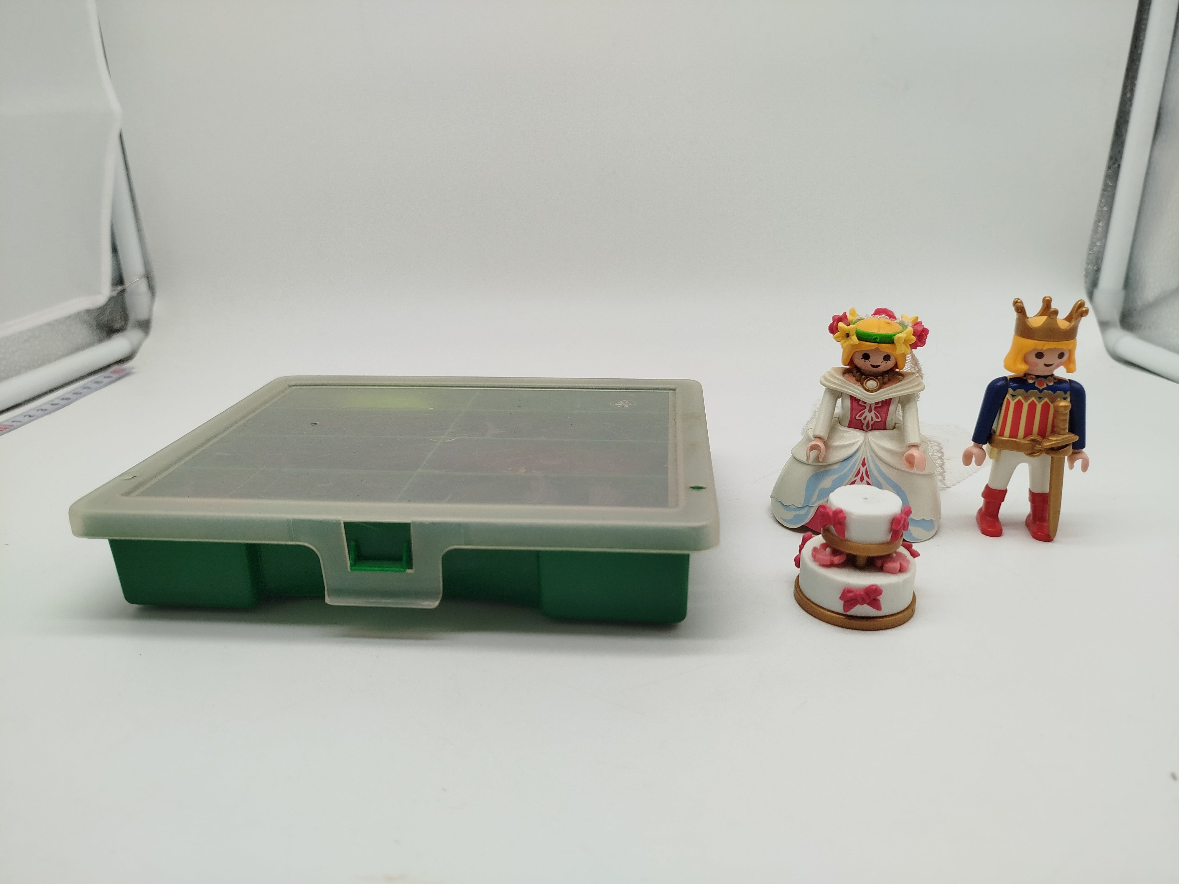 Playmobil Sortierkasten Mittelalter, Ritterzubehör und Hochzeitspaar Figuren